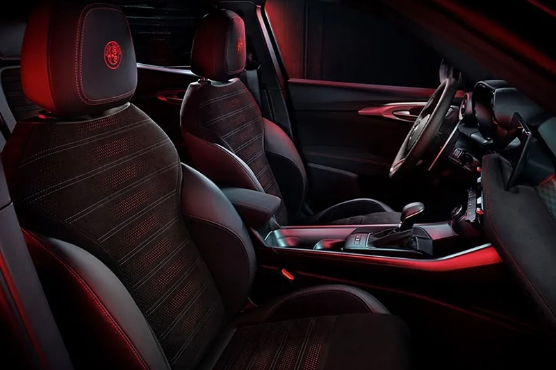 2024 Alfa Romeo Tonale Seating Space