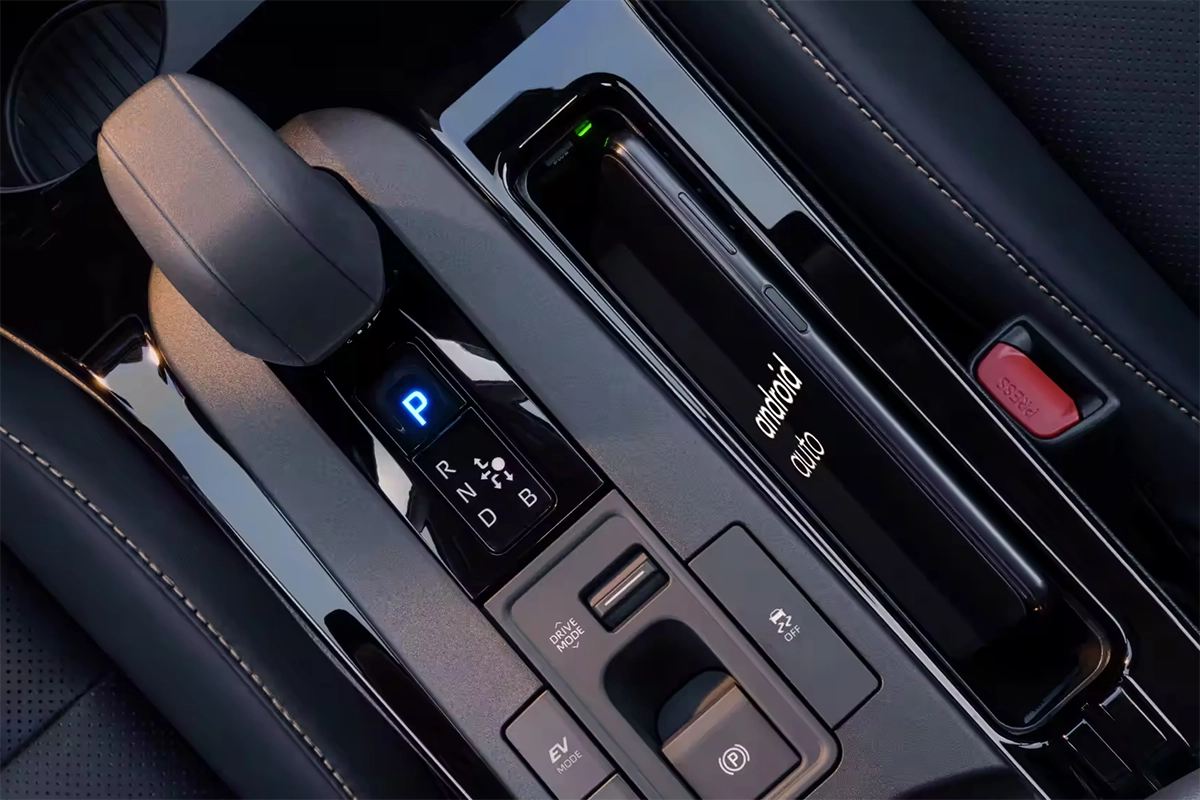 2023 Toyota Corolla Center Console