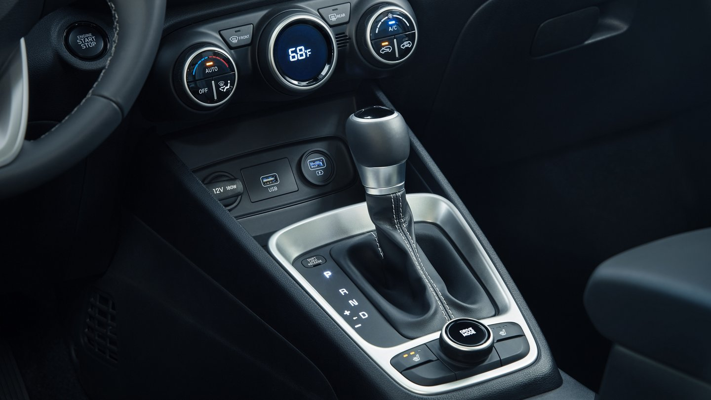 2022 Hyundai Venue Center Console