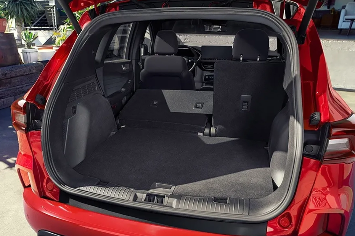 2024 Ford Escape Trunk space