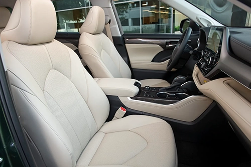 2024 Toyota Highlander Center Console