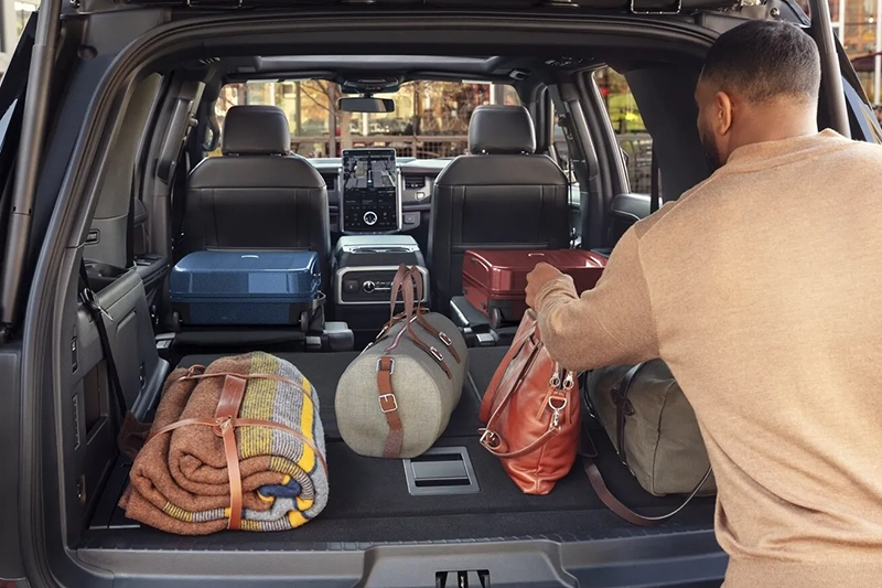 Ford Expedition Trunk space