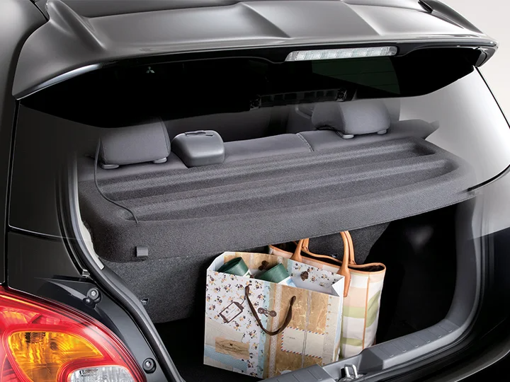 Mitsubushi Mirage Trunk space