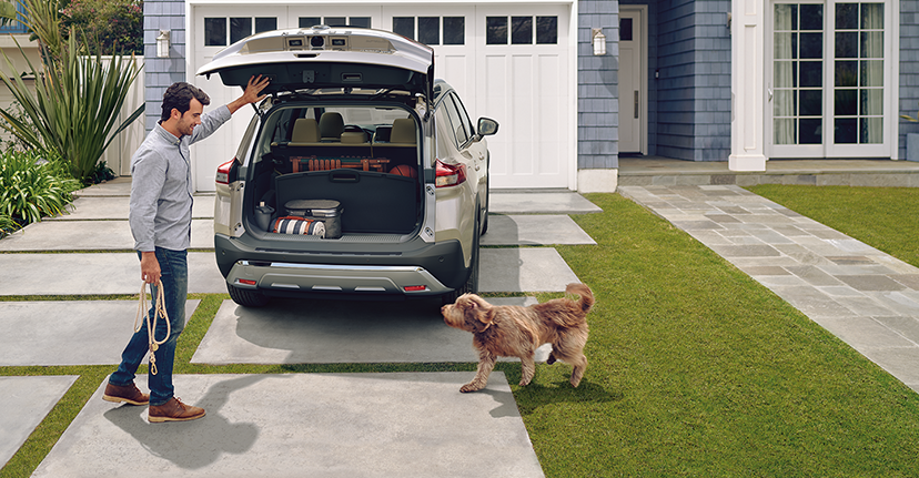 Nissan Rogue Trunk space