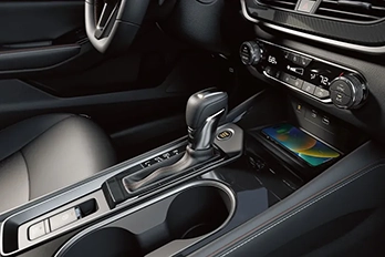 2024 Nissan Altima Center Console