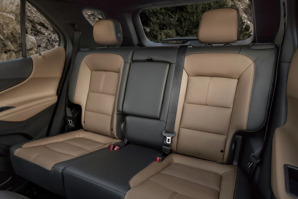 2023 Chevrolet Equinox Center Console