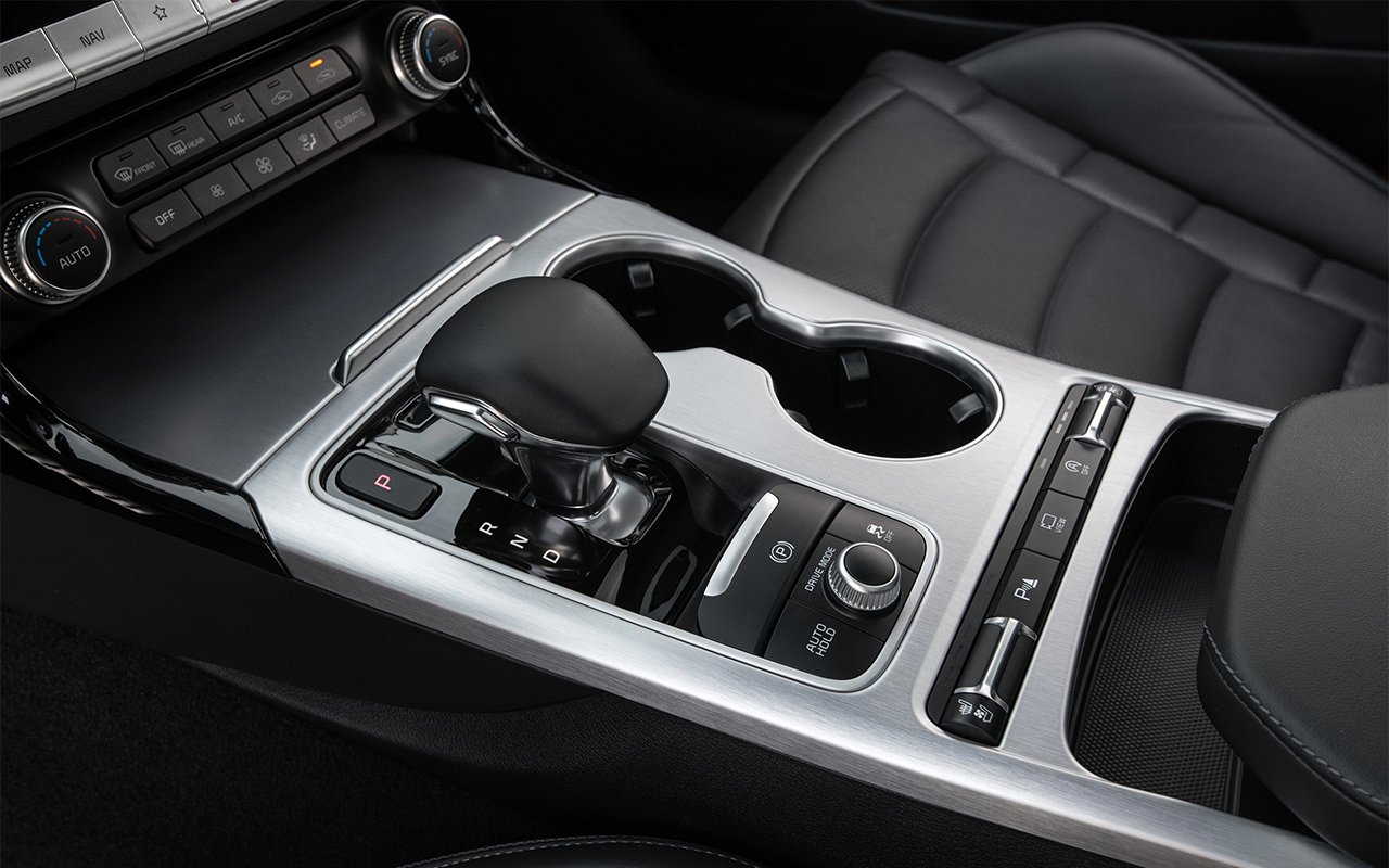 2022 Kia Stinger Center Console