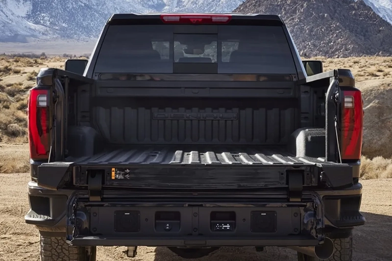 2024 GMC Sierra 2500HD Cargo space