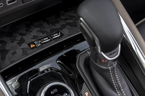 GMC Canyon Center Console