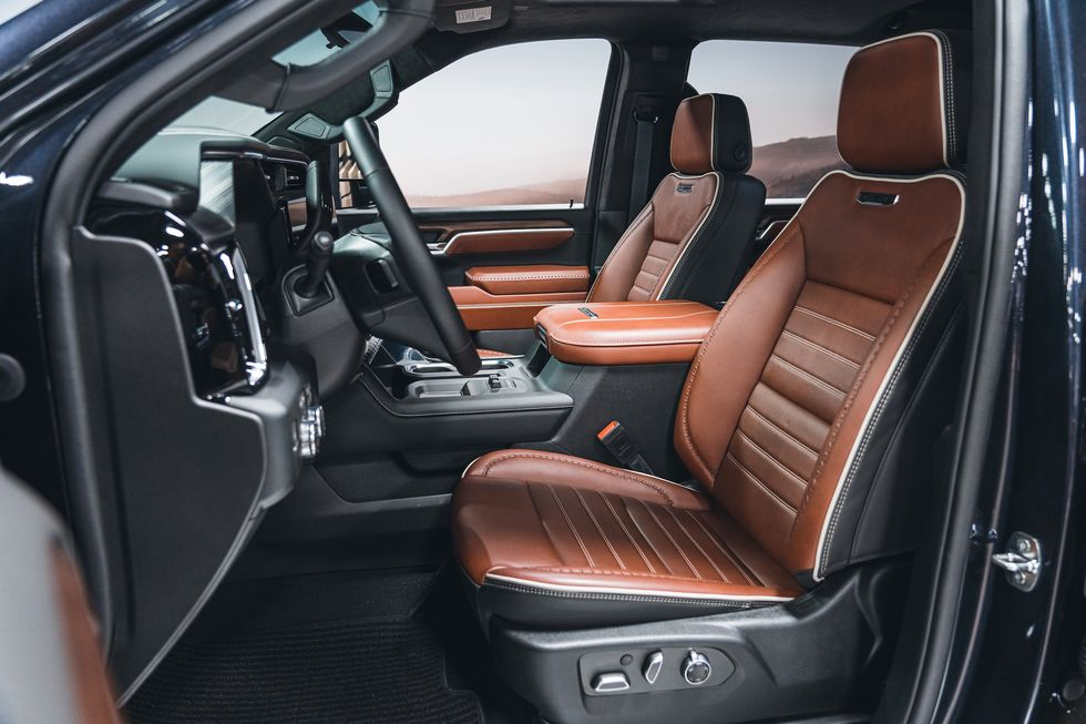 2024 GMC Sierra 2500 Center Console