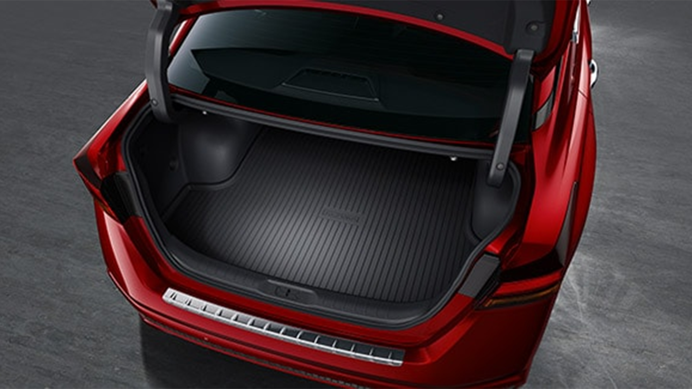 2022 Nissan Altima Trunk space