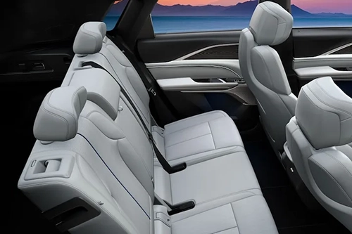 2024 Cadillac Lyriq Seating