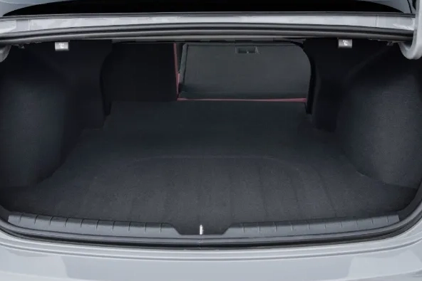 2024 Kia K5 Cargo Space