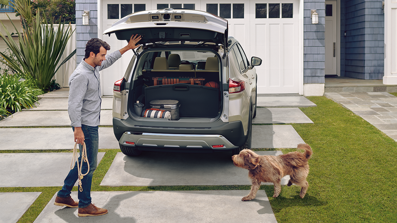 Nissan Rogue Trunk space