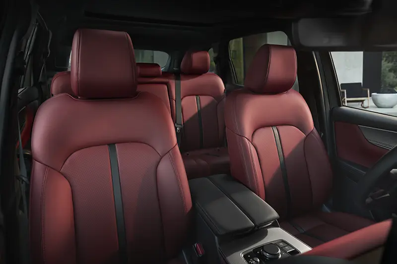 2025 Mazda CX-70 Seating