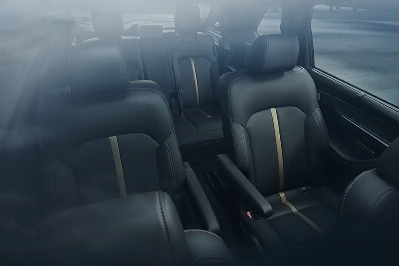2025 Mazda CX-90 PHEV Seating