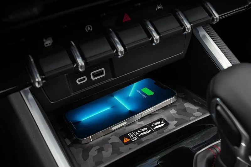 2024 Chevrolet Colorado Center Console