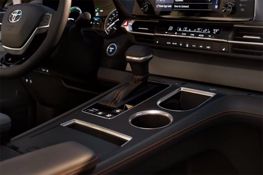 2024 Toyota Sienna Center Console