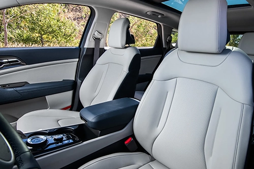 Kia Sportage Hybrid Interior
