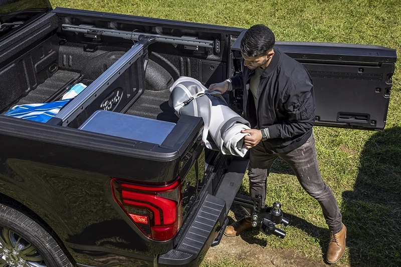2024 F-150 Trunk space