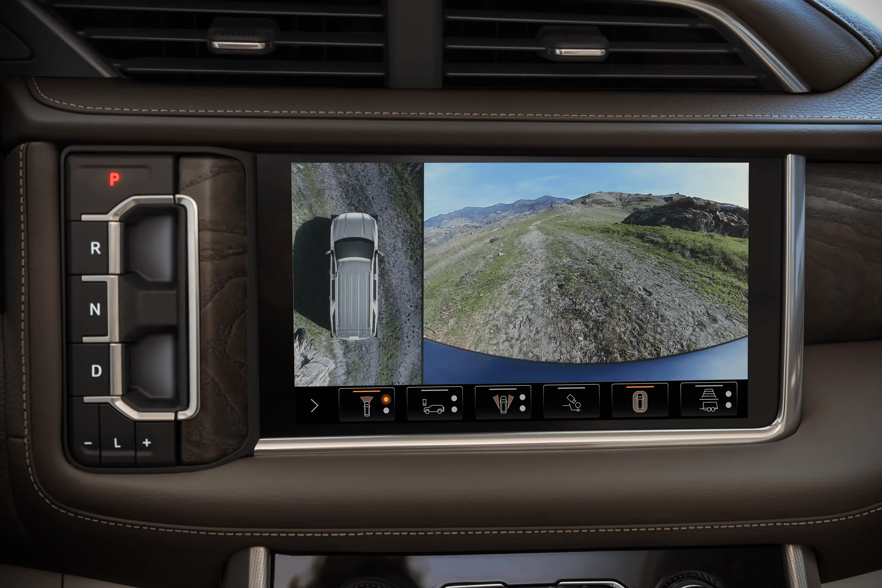 2023 GMC Yukon Trunk space