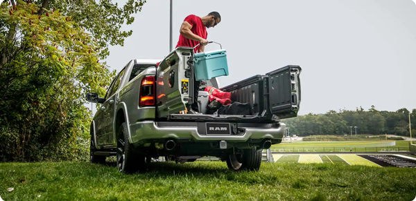 RAM 1500 Trunk space
