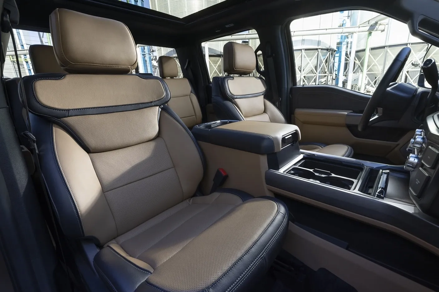 Ford F-250 Cargo space