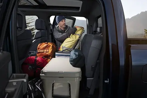 2024 Ford F-150 Seating space
