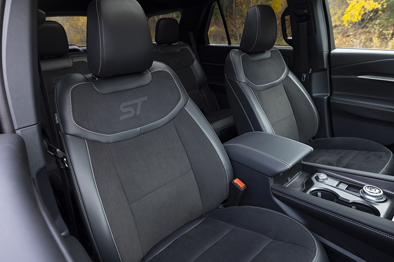 2025 Ford Explorer Seating space