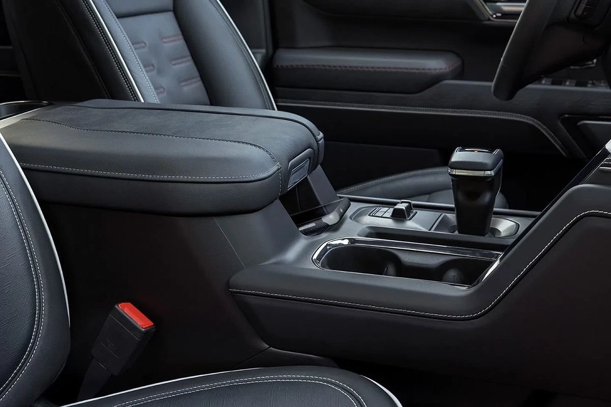 2024 GMC Sierra 1500 Center Console