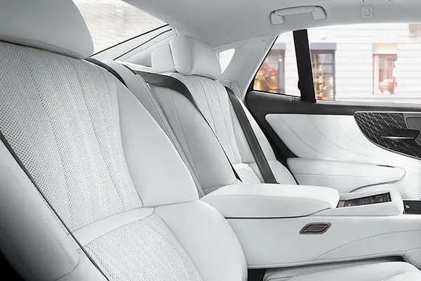 2024 Lexus LS Cargo space