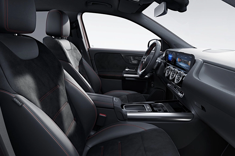 2025 Mercedes Benz GLA SUV Seating