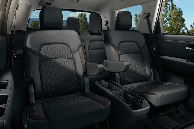 2025 Nissan Pathfinder Seating