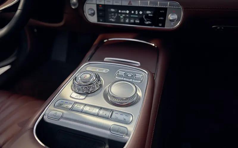 2025 Genesis G90 Center Console